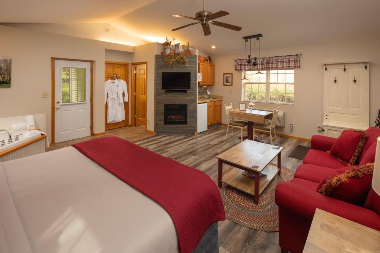 Hawk Valley Retreat & Cottages Galena Extérieur photo