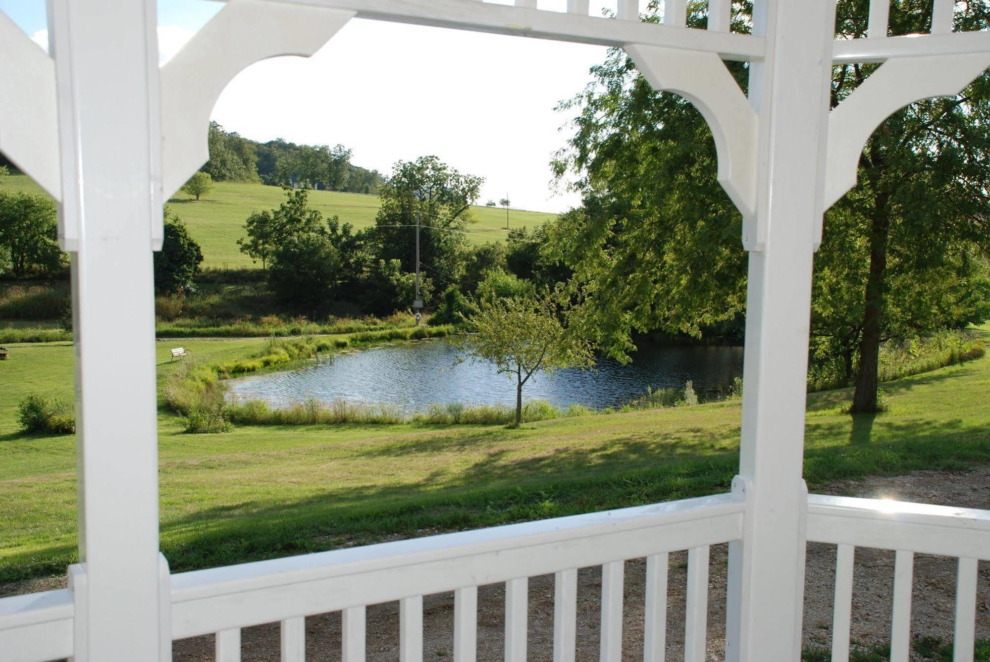 Hawk Valley Retreat & Cottages Galena Extérieur photo