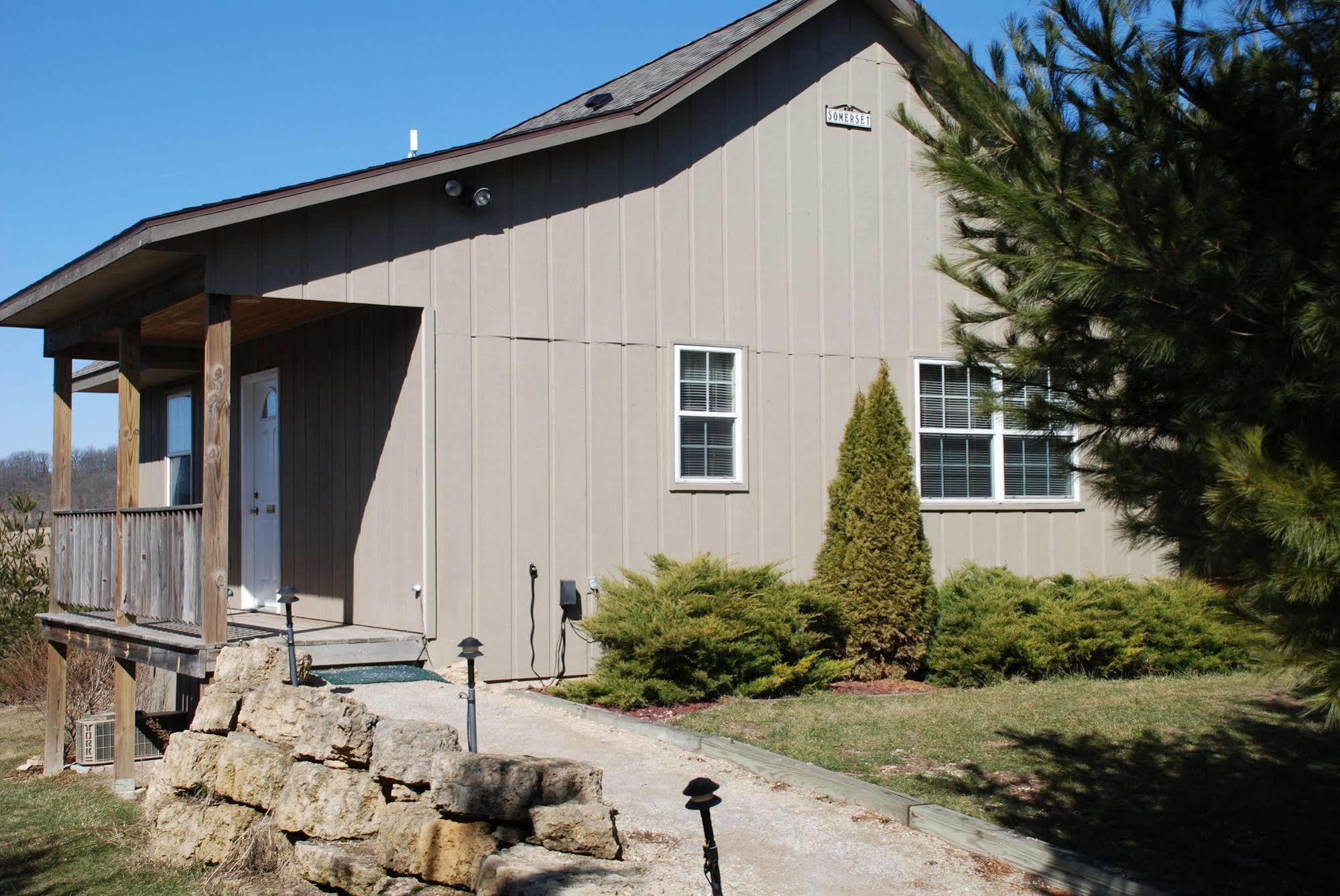 Hawk Valley Retreat & Cottages Galena Extérieur photo