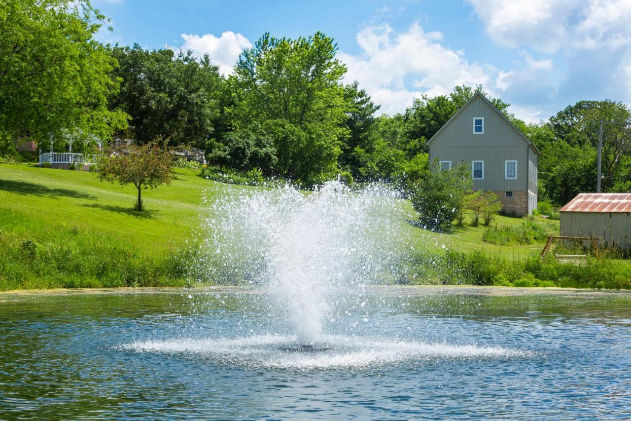 Hawk Valley Retreat & Cottages Galena Extérieur photo