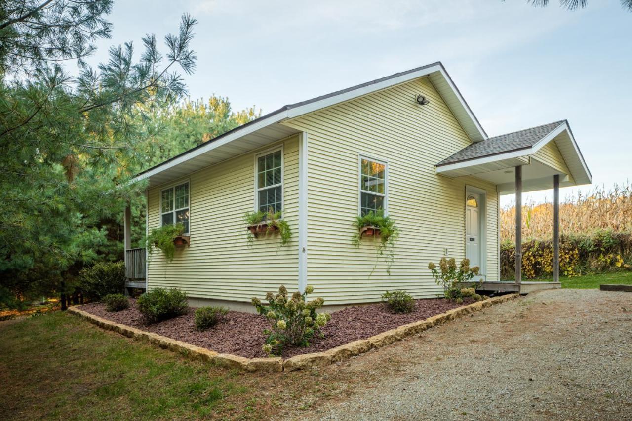 Hawk Valley Retreat & Cottages Galena Extérieur photo