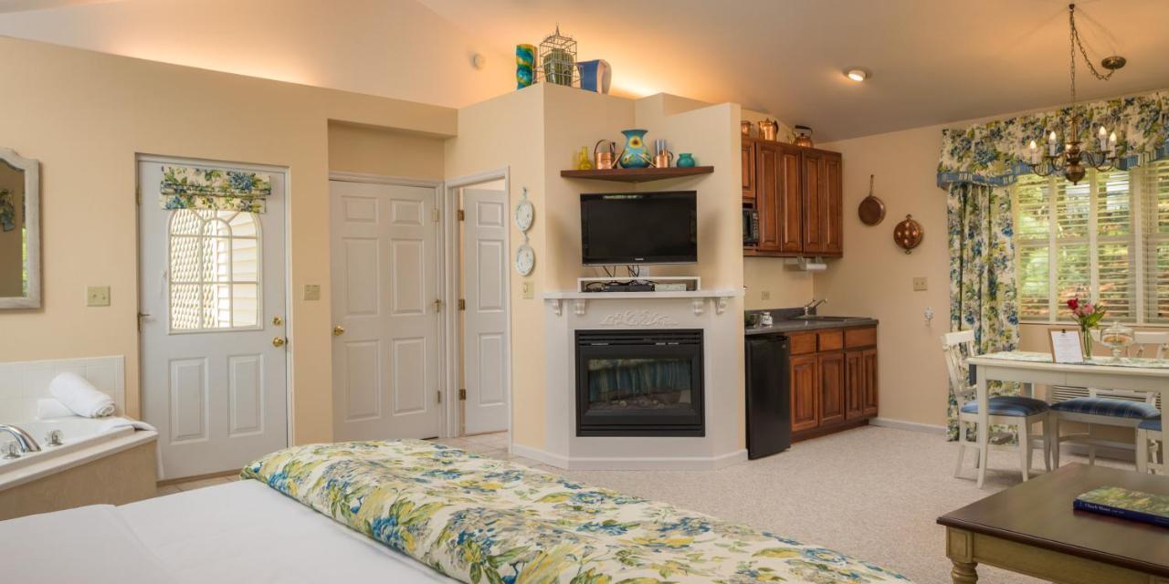Hawk Valley Retreat & Cottages Galena Extérieur photo
